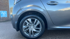 Peugeot 208 1.2 PureTech 100 Active Premium 5dr Petrol Hatchback